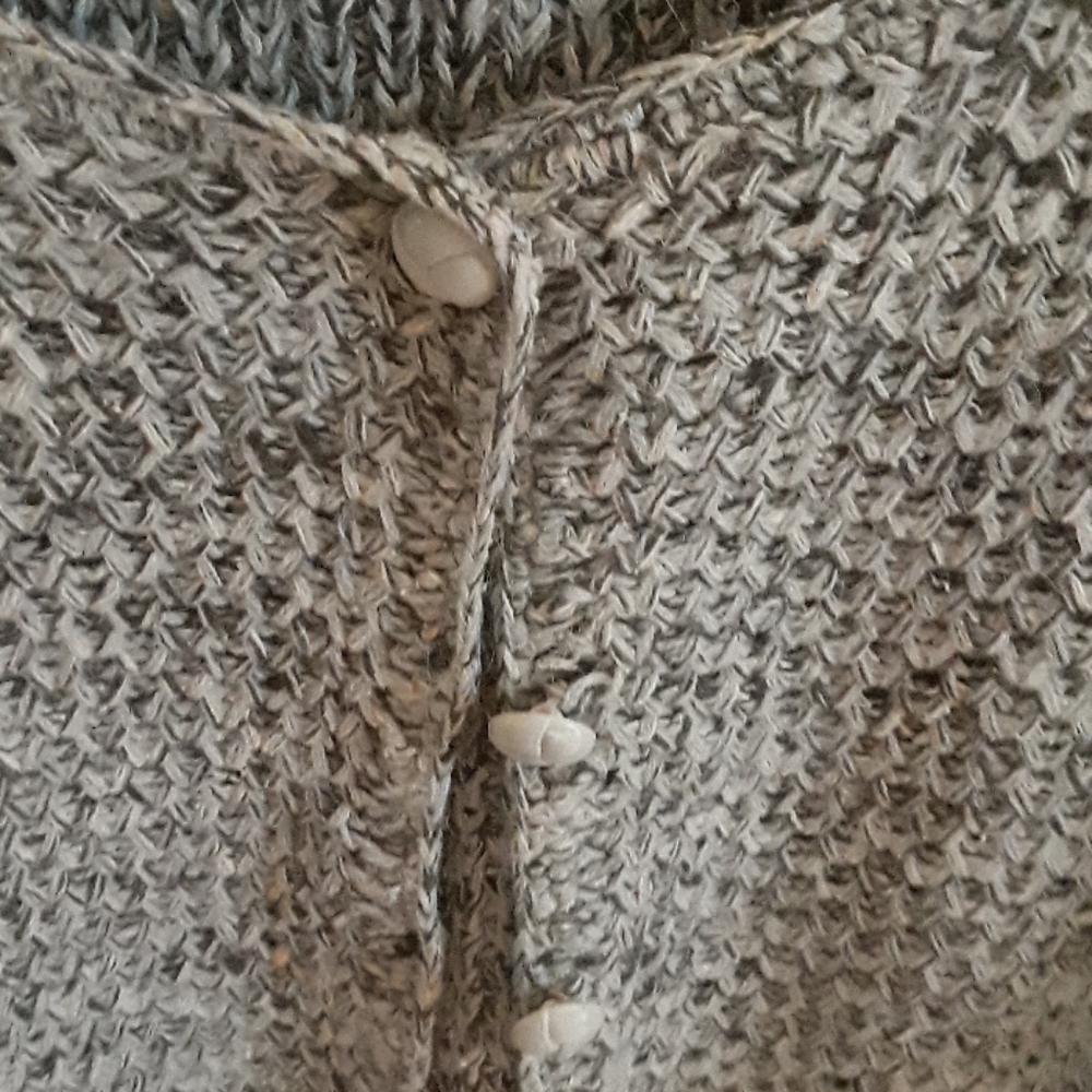 Sweater - Picture 2 of 4